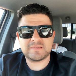 Meet your Posher, Santiago